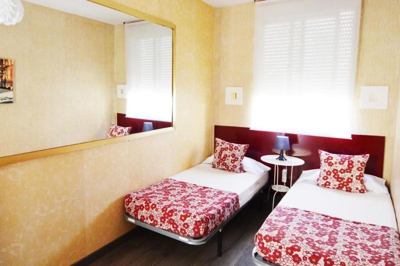 Los Amigos Hostel Madrid Eksteriør bilde