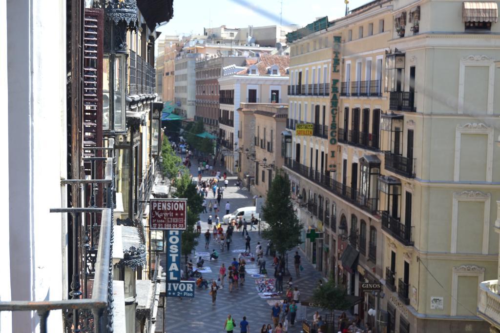 Los Amigos Hostel Madrid Eksteriør bilde