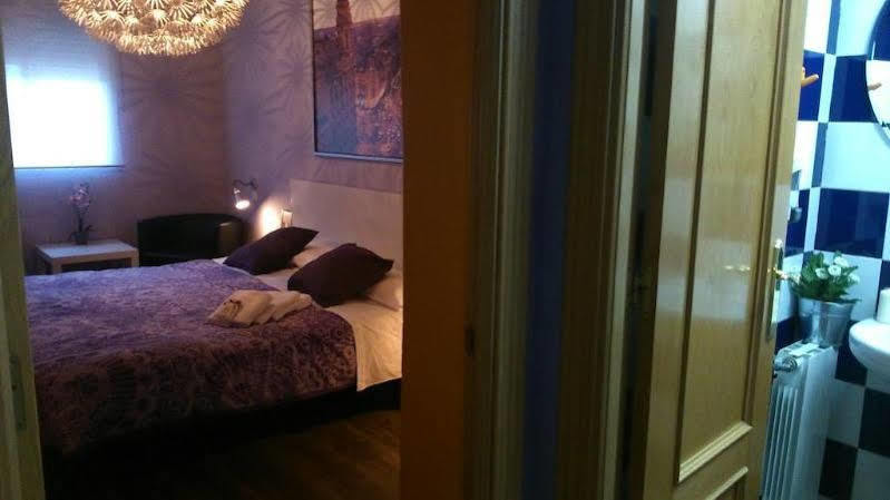Los Amigos Hostel Madrid Eksteriør bilde