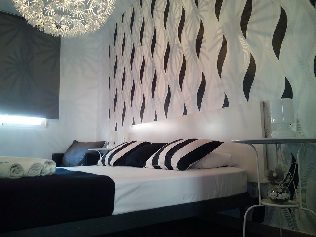 Los Amigos Hostel Madrid Eksteriør bilde